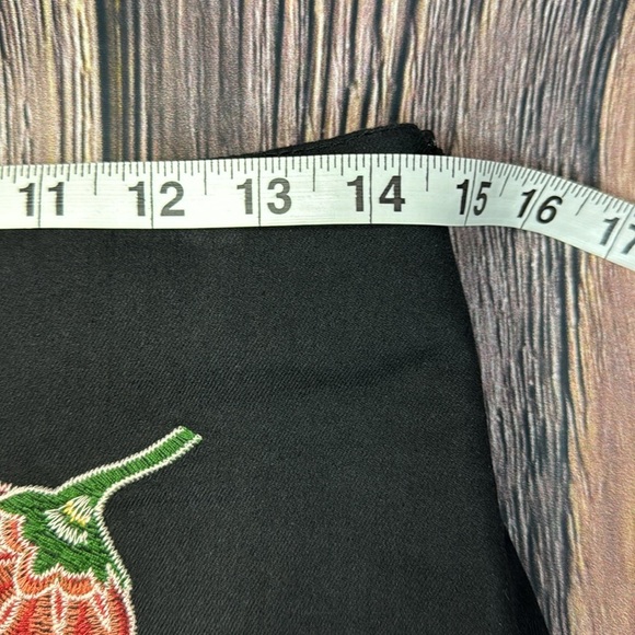 Embroidered Mini Skirt- Size Medium - Picture 4 of 7